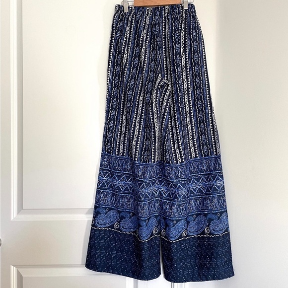 Lucky and Coco Women’s Boho Pants Wide Leg Blue Navy White size S/M‎ Tall - Picture 1 of 6